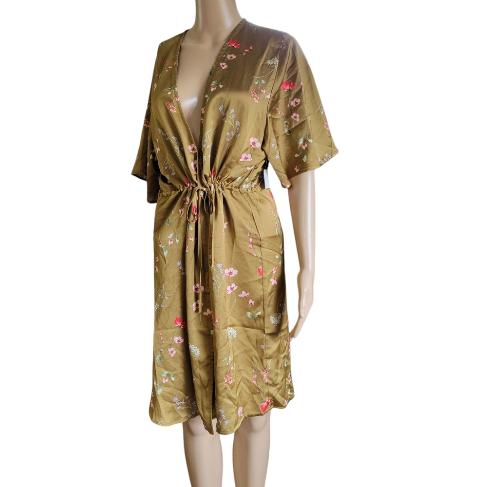 NWOT Nordstrom Rack Lightweight Floral Robe M
